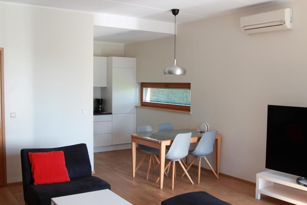 Papli Apartments Pärnu Buitenkant foto