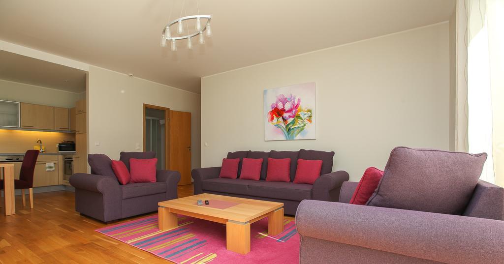Papli Apartments Pärnu Buitenkant foto