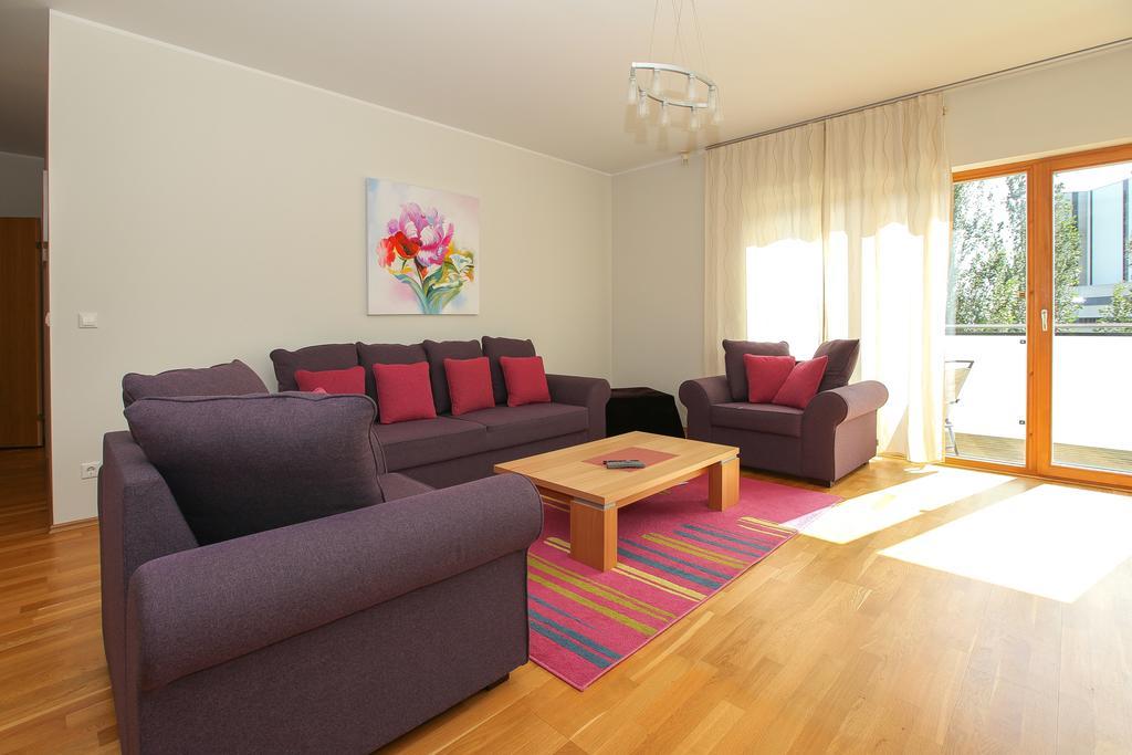 Papli Apartments Pärnu Buitenkant foto